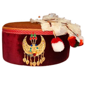 himachali topi red with flower and Kalgi golden 899.00 aruna kullu handloom