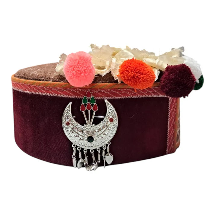 himachali topi with kalgi red with flower 899.00 aruna kullu handloom