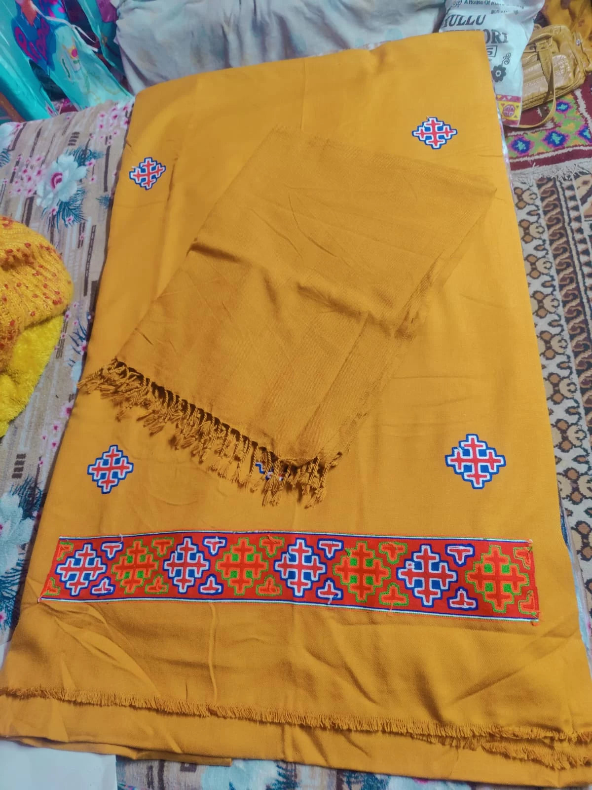 kullu patti woolen suit 4 meter with stole mustered color 1800.00 aruna kullu handloom
