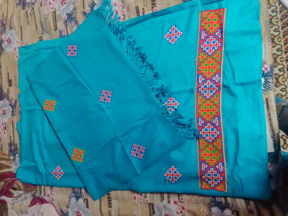 kullu patti woolen suit 4 meter with stole frozen 1800.00 aruna kullu handloom