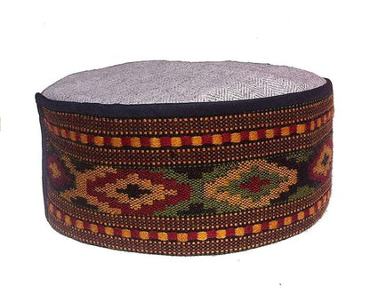 Handmade lehar design kullu border cap 599.00 aruna kullu handloom