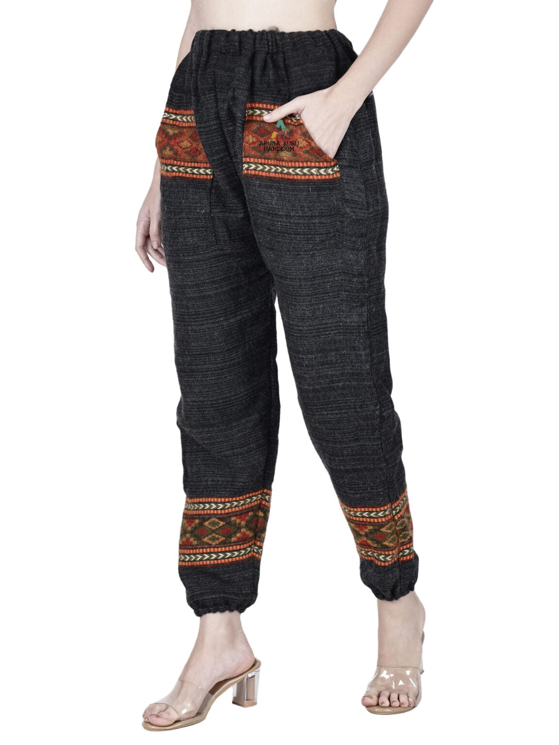 hippie winter clothes , aesthetic outfits , aesthetic outfits girl , indie aesthetic outfits , hippie 70's indie aesthetic outfits