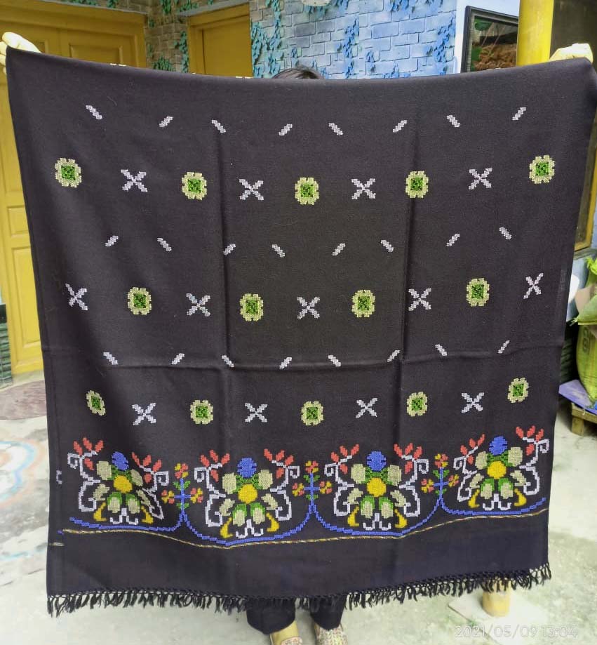 woolen shawl for ladies winter shawl for ladies best shawl for winter winter shawl for wedding woolen shawl for bride kashmiri shawl