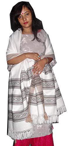 famous handicrafts of himachal Pradesh handicraft of himachal Pradesh kullu manali shawls Shimla shawls himachal shawls emporium