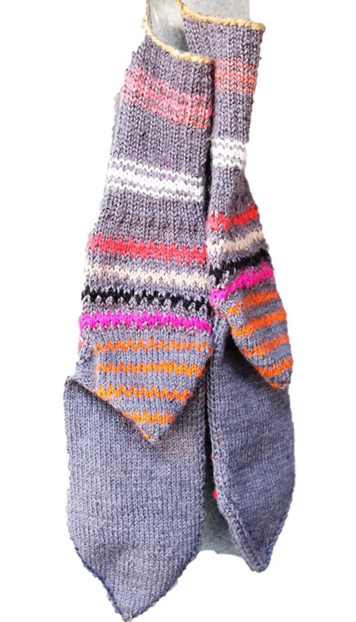 kullu socks kullu wool socks handmade available in different colors and designs kullu socks design woolen socks handknitted designs