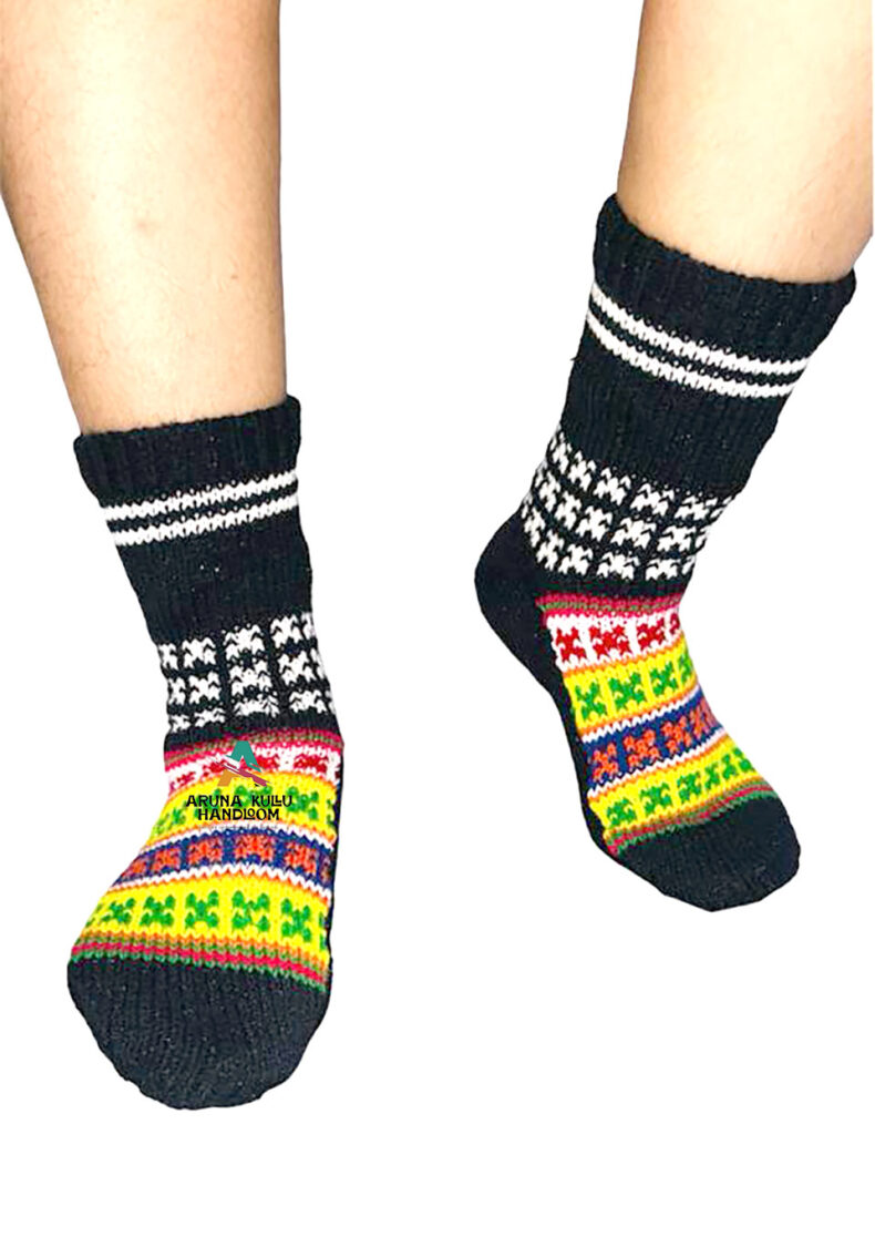kullu socks kullu wool socks handmade available in different colors and designs