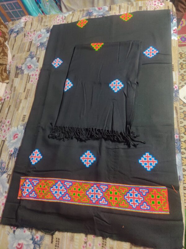 ARUNA KULLU HANDLOOM